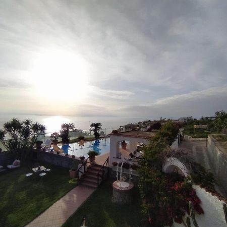 Willa Dimorra Sun And Relax Forio di Ischia Zewnętrze zdjęcie